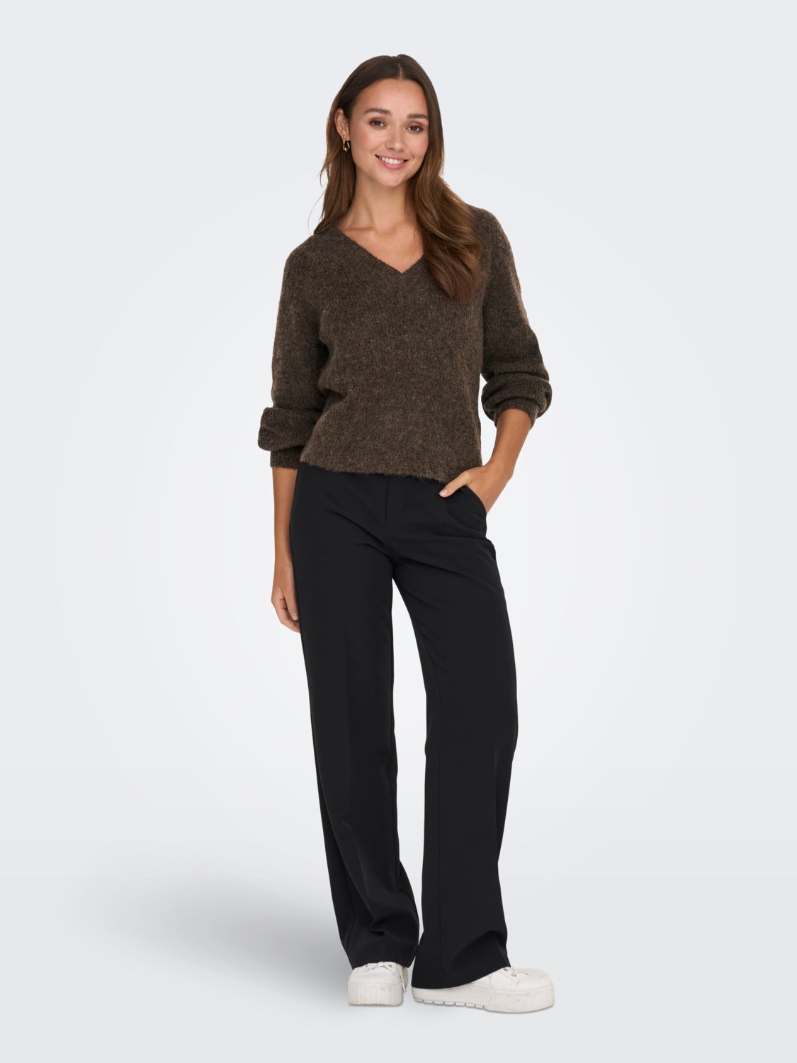 v-neck knitted pullover