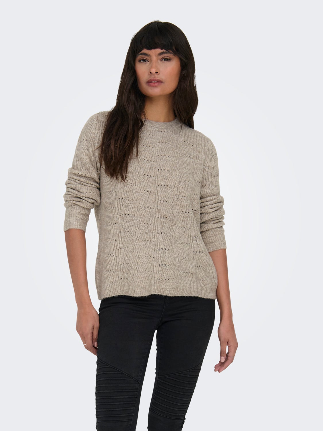 O-neck knitted pullover