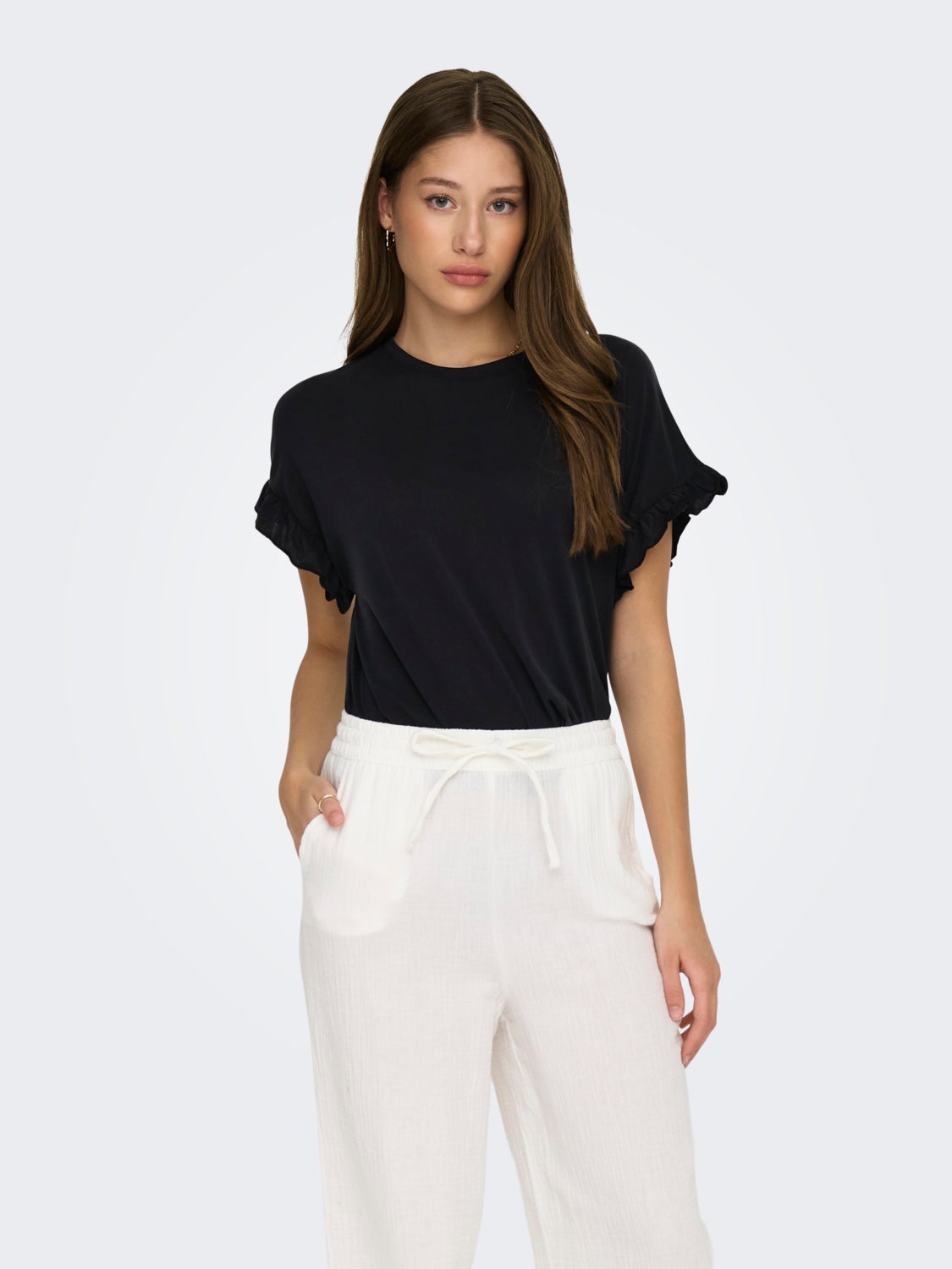 T-shirt with Frill Details