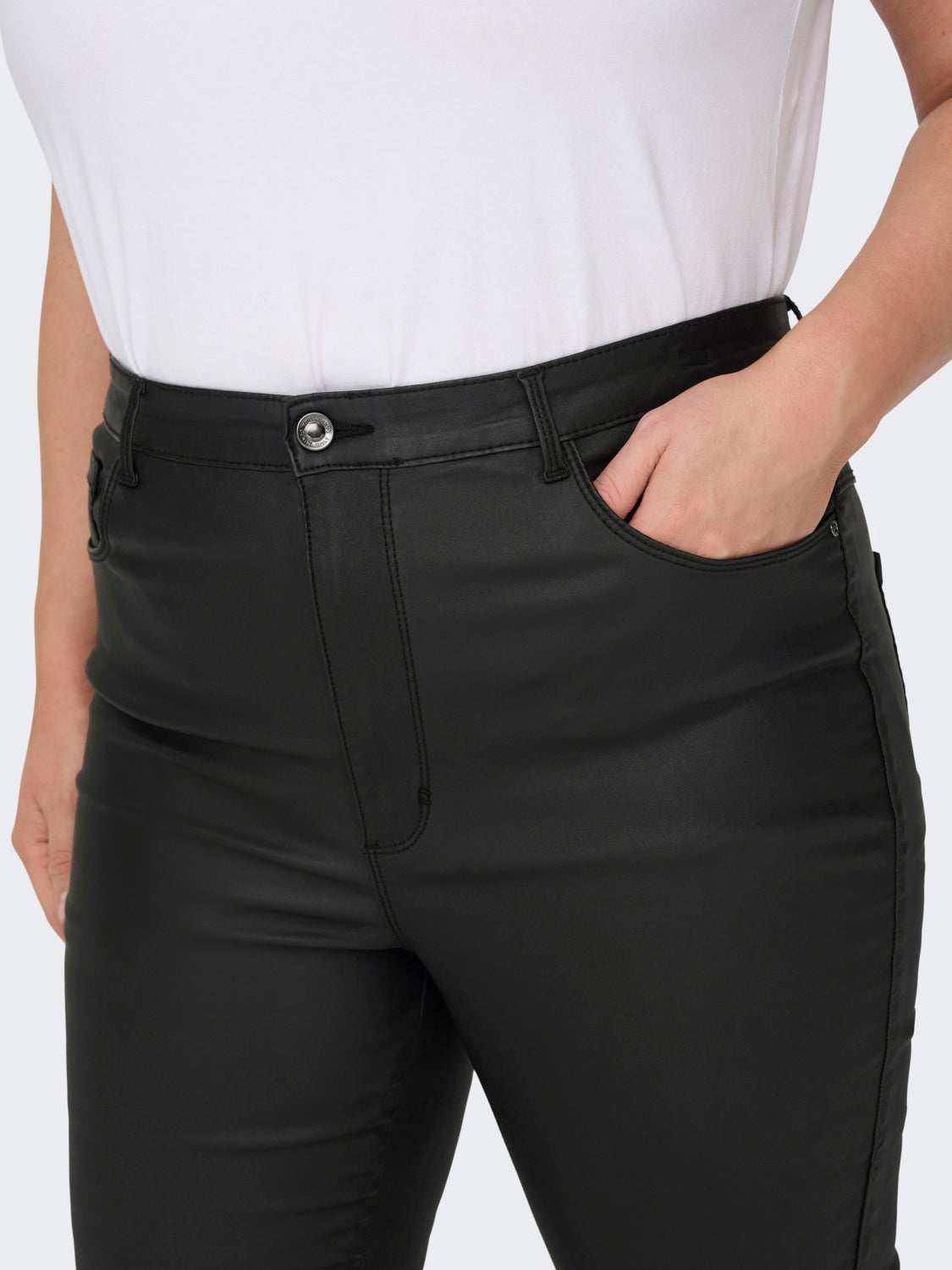 Curvy Flared coated pants