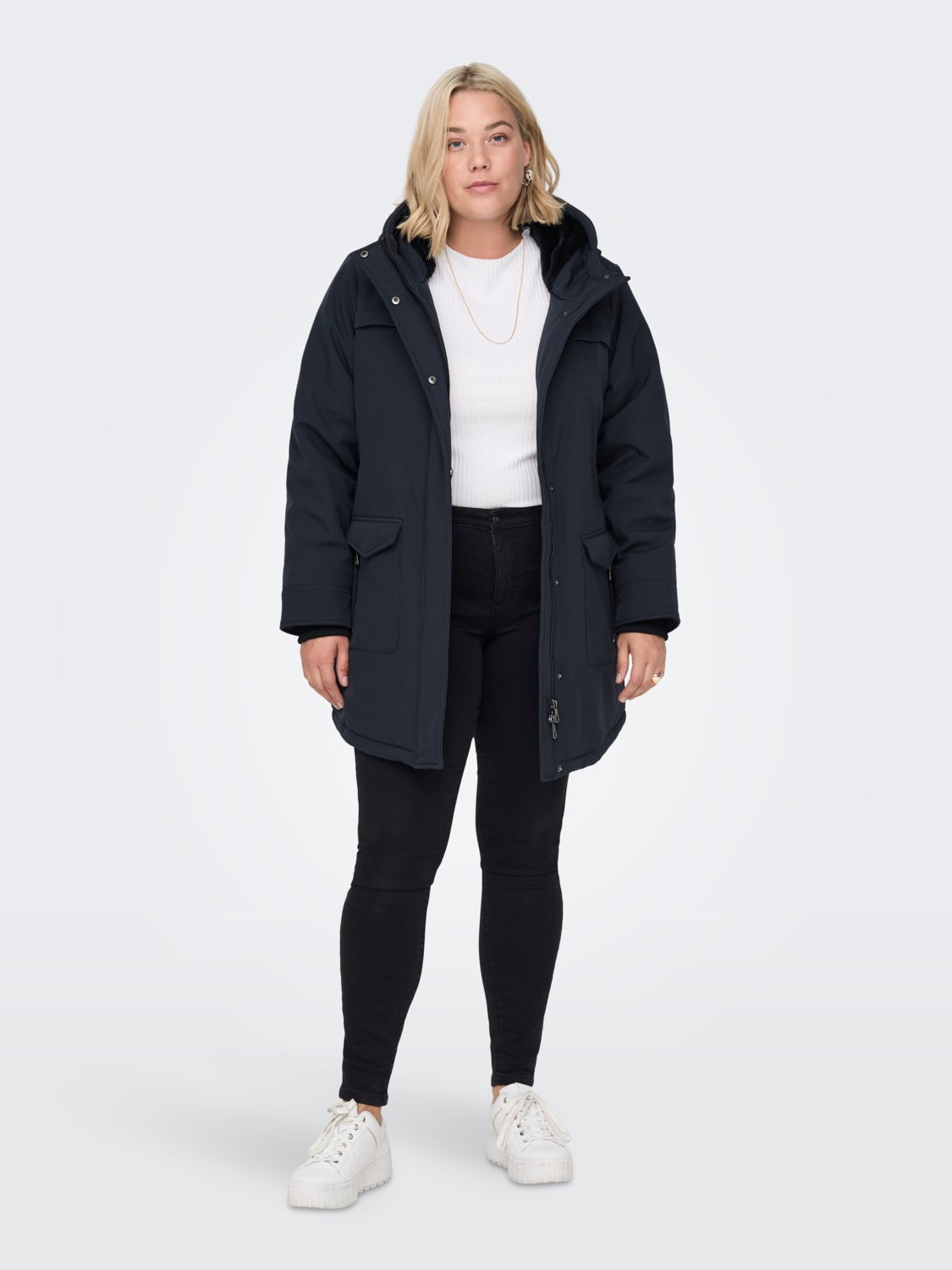 Curvy lined Parka