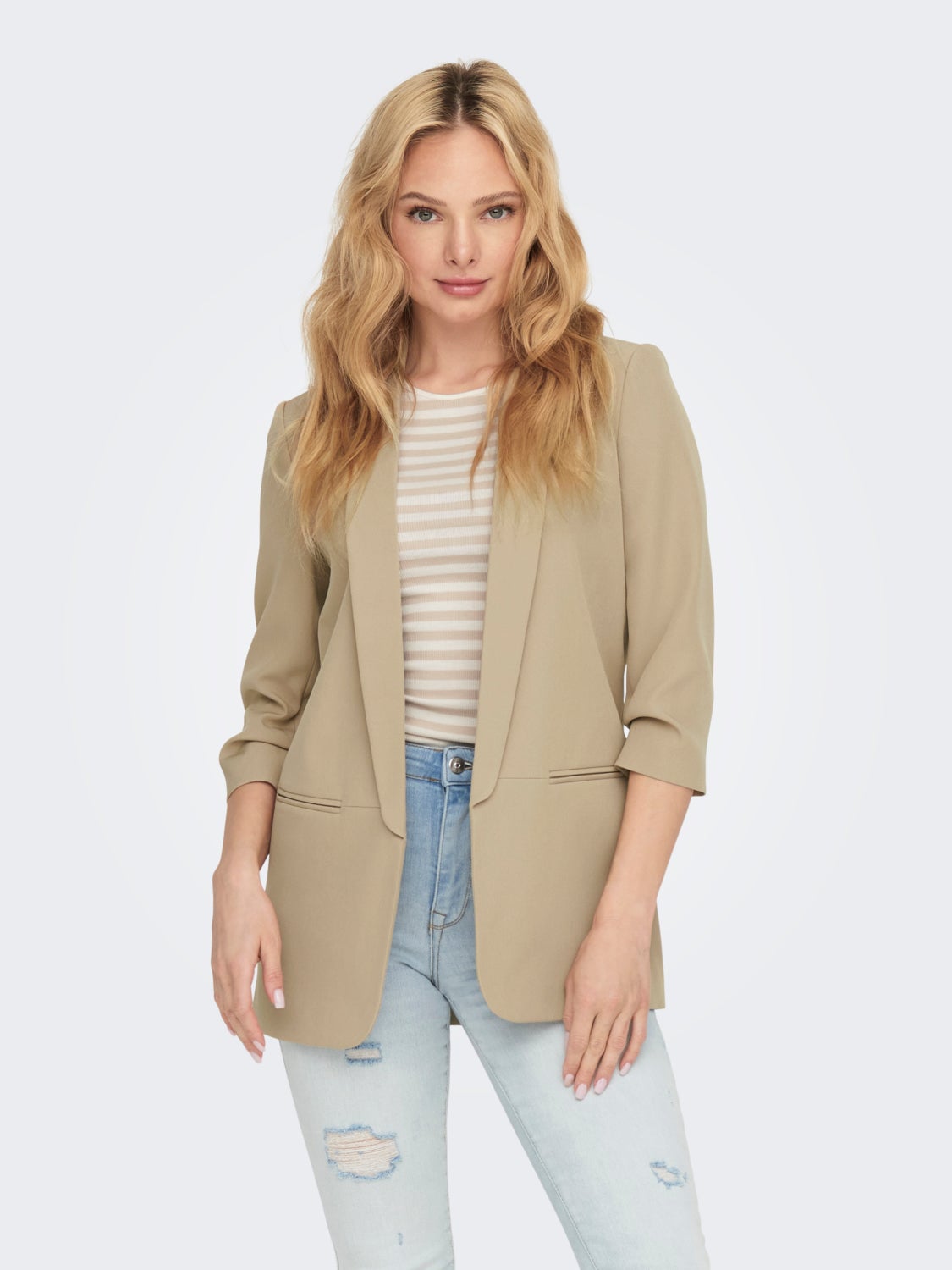 O-neck top with stripe detail