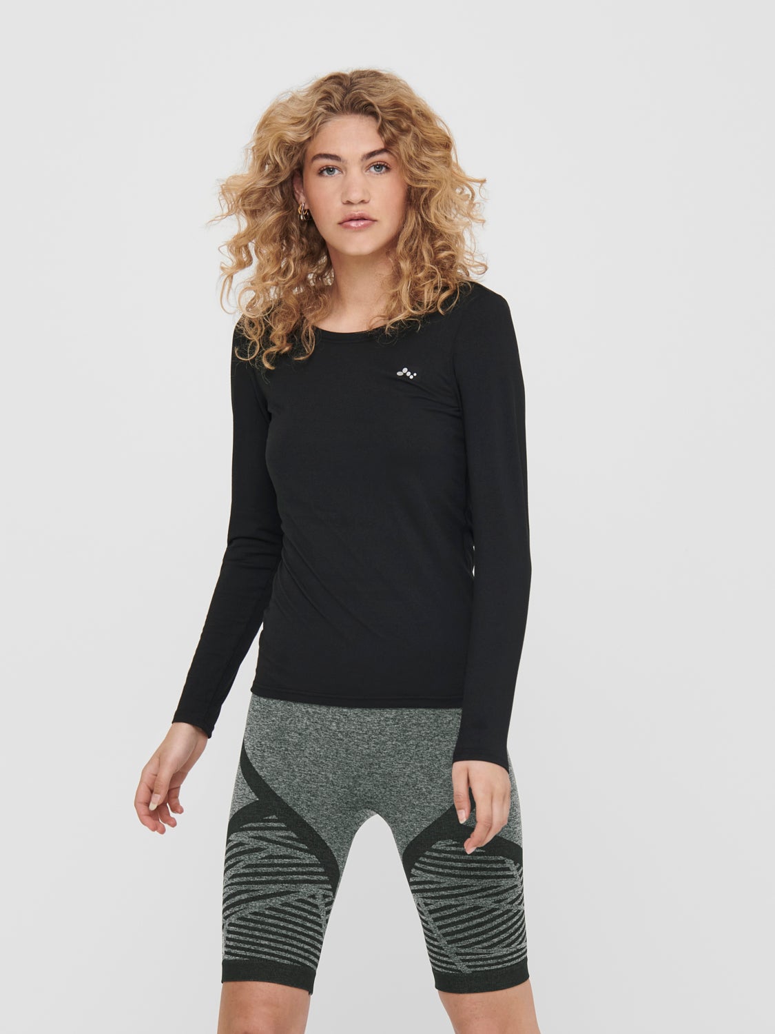 Long sleeved Sports top