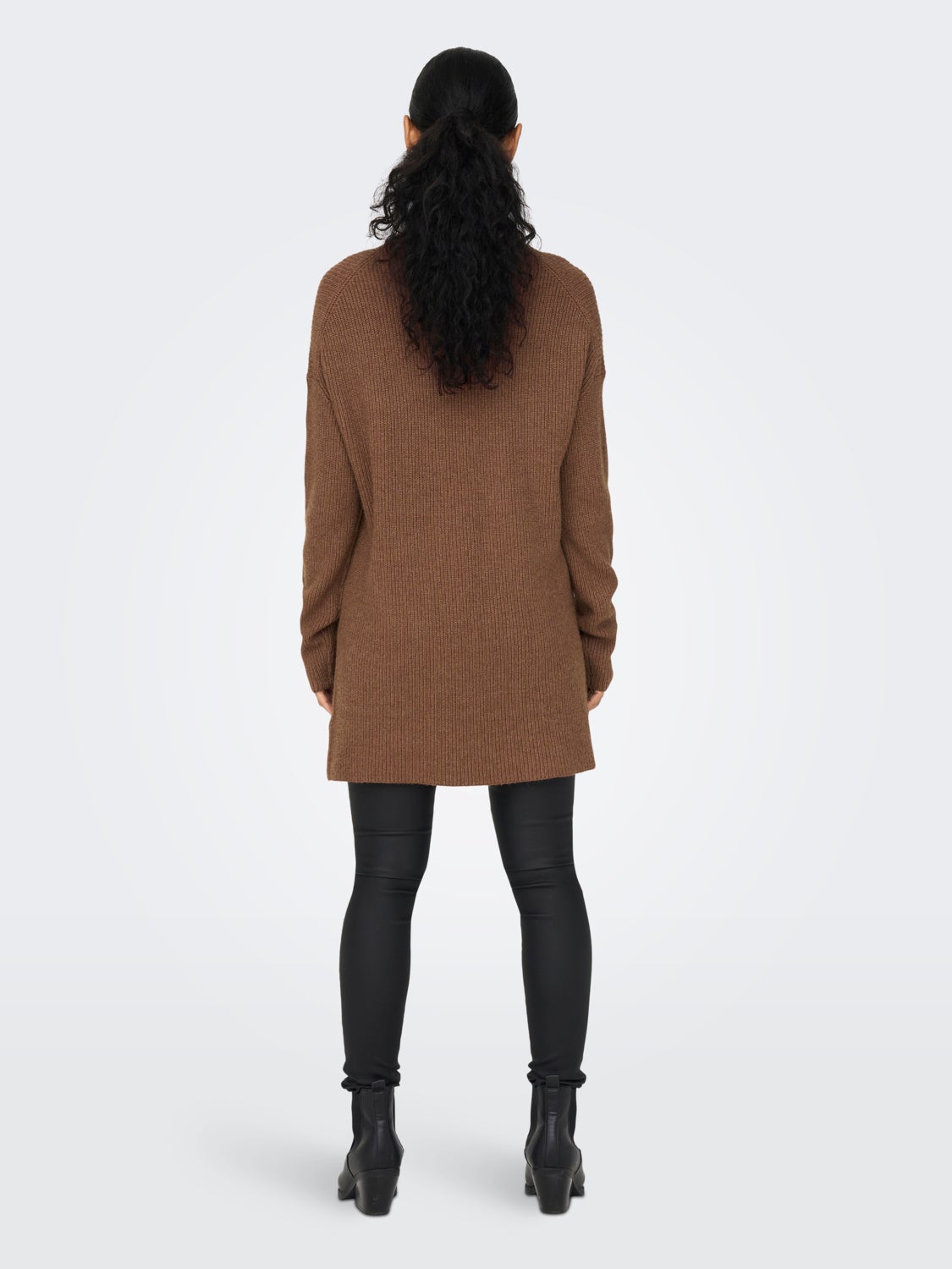 High neck knitted pullover