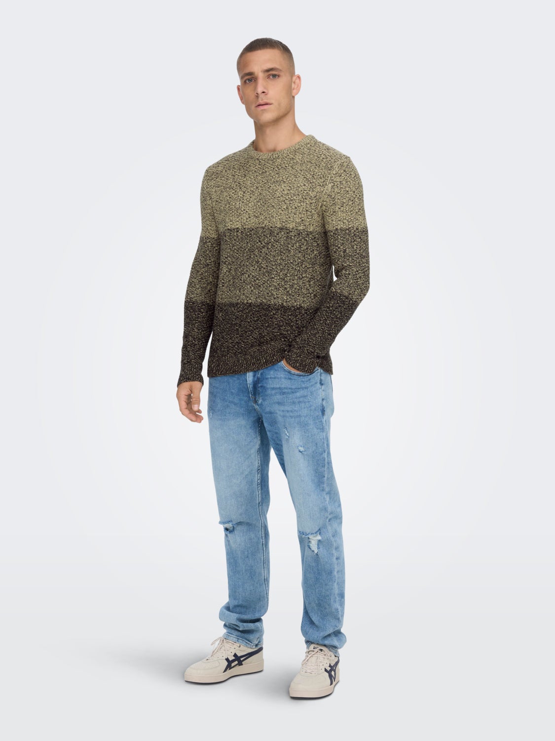 Textured knitted pullover