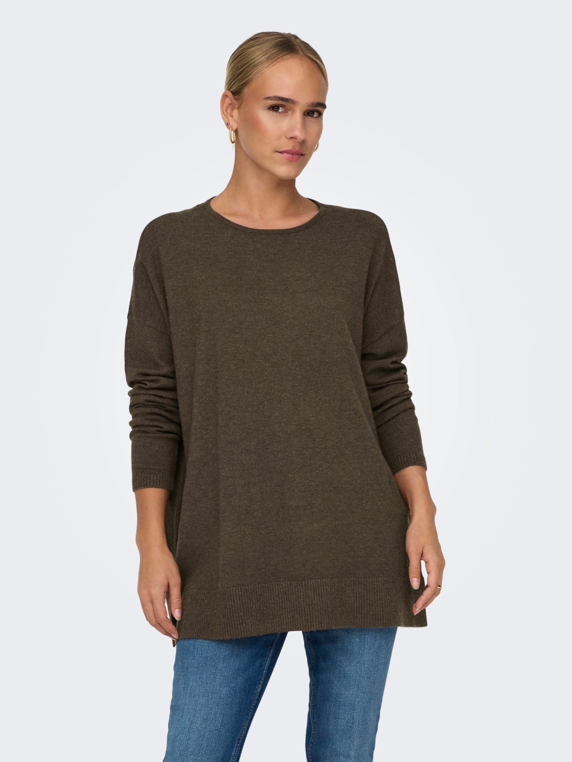 Knitted o-neck pullover