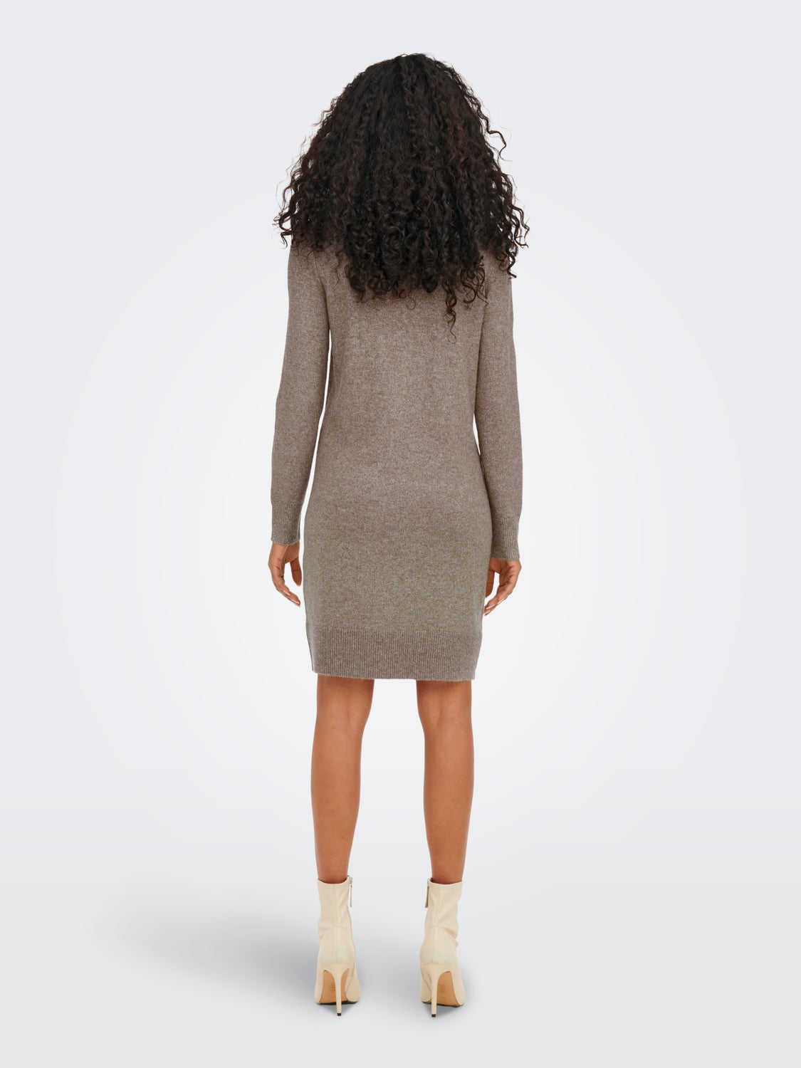 Long sleeved Knitted Dress