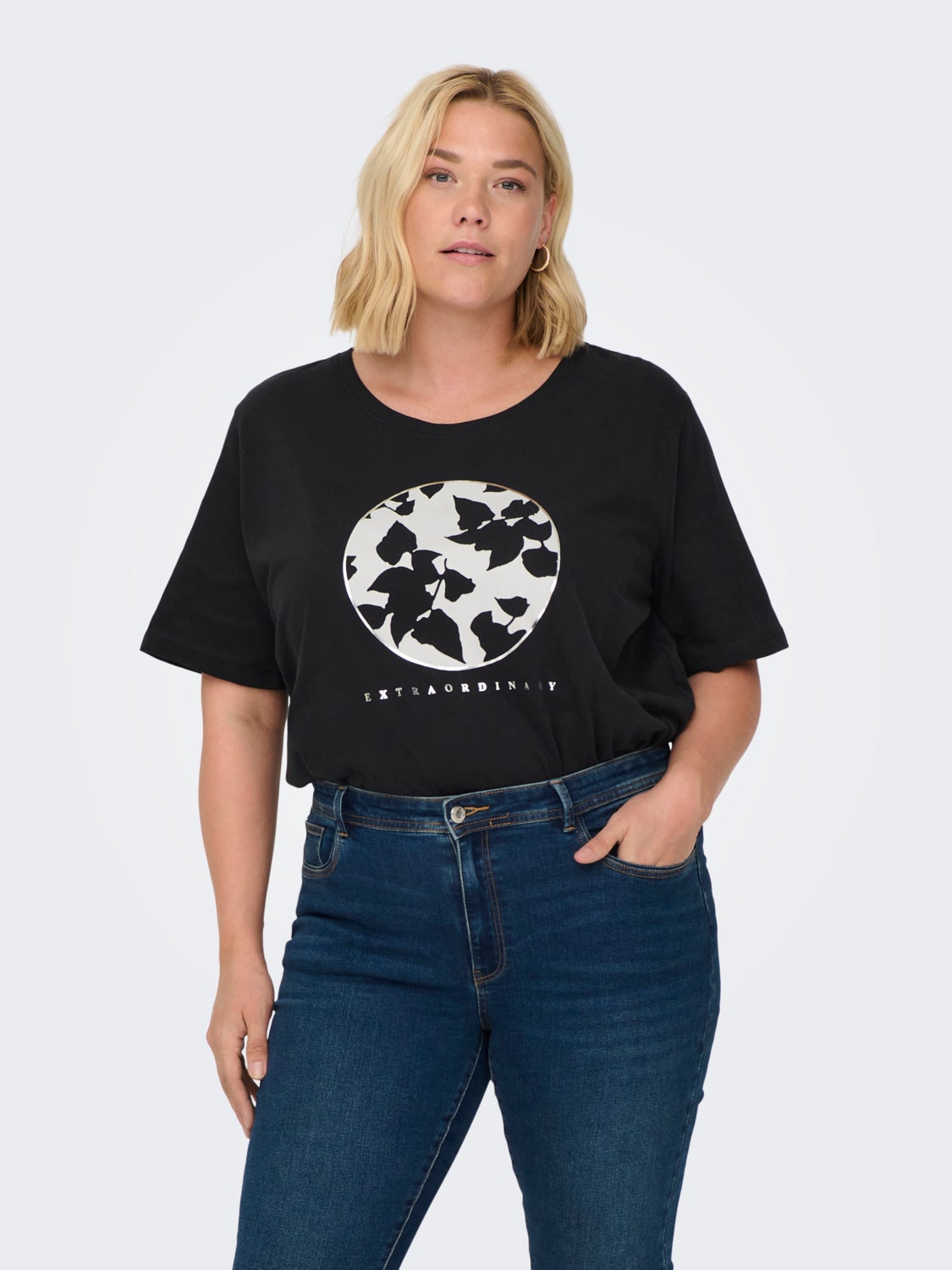 Curvy t-shirt with print
