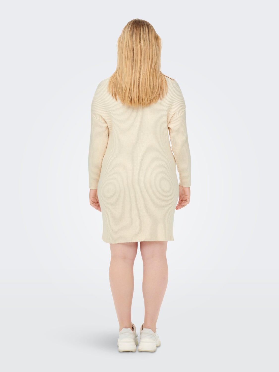 Curvy long sleeved Knitted Dress
