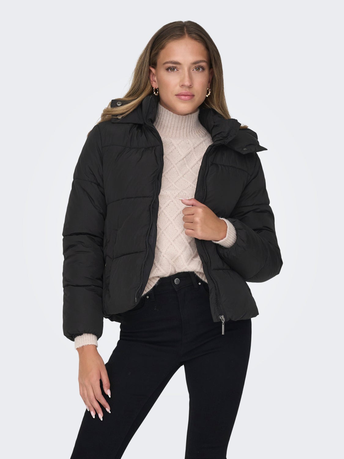 Short puffer jacket