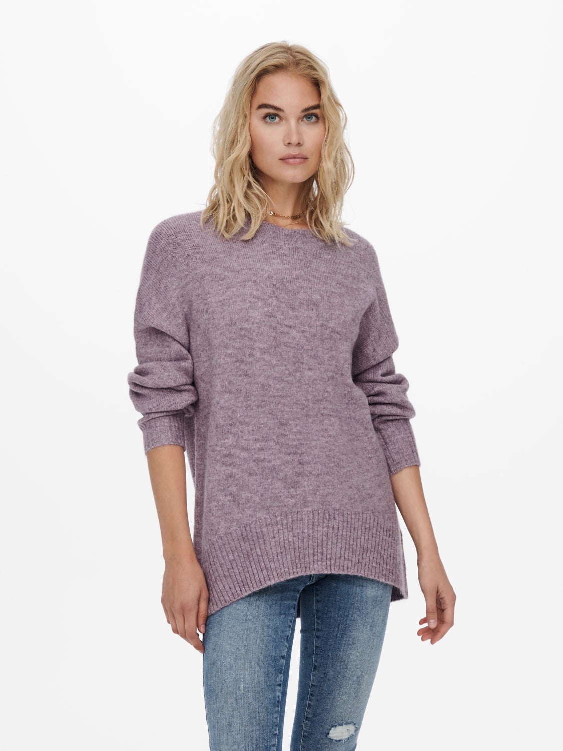 O-neck knitted pullover