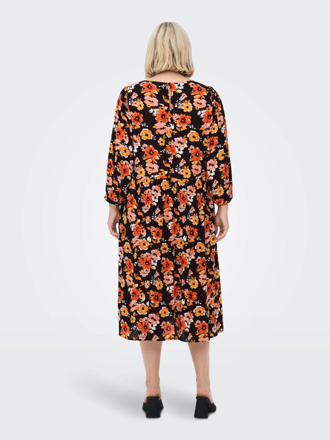 Curvy 3/4 Sleeve Flower Dress