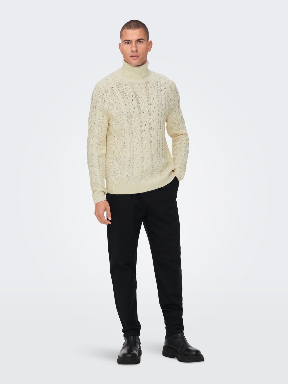 Roll neck knitted pullover