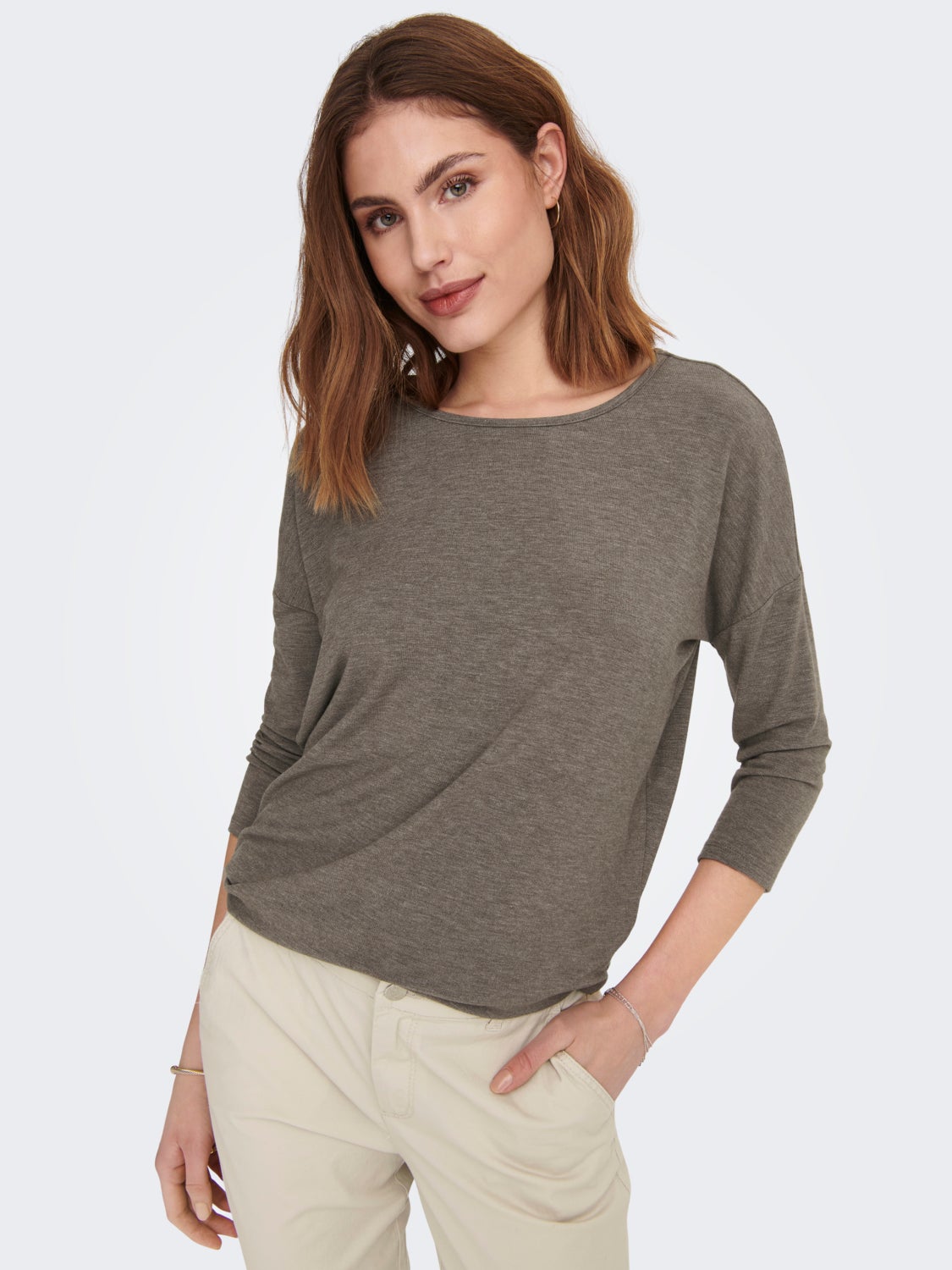 Loose fitted 3/4 sleeved top