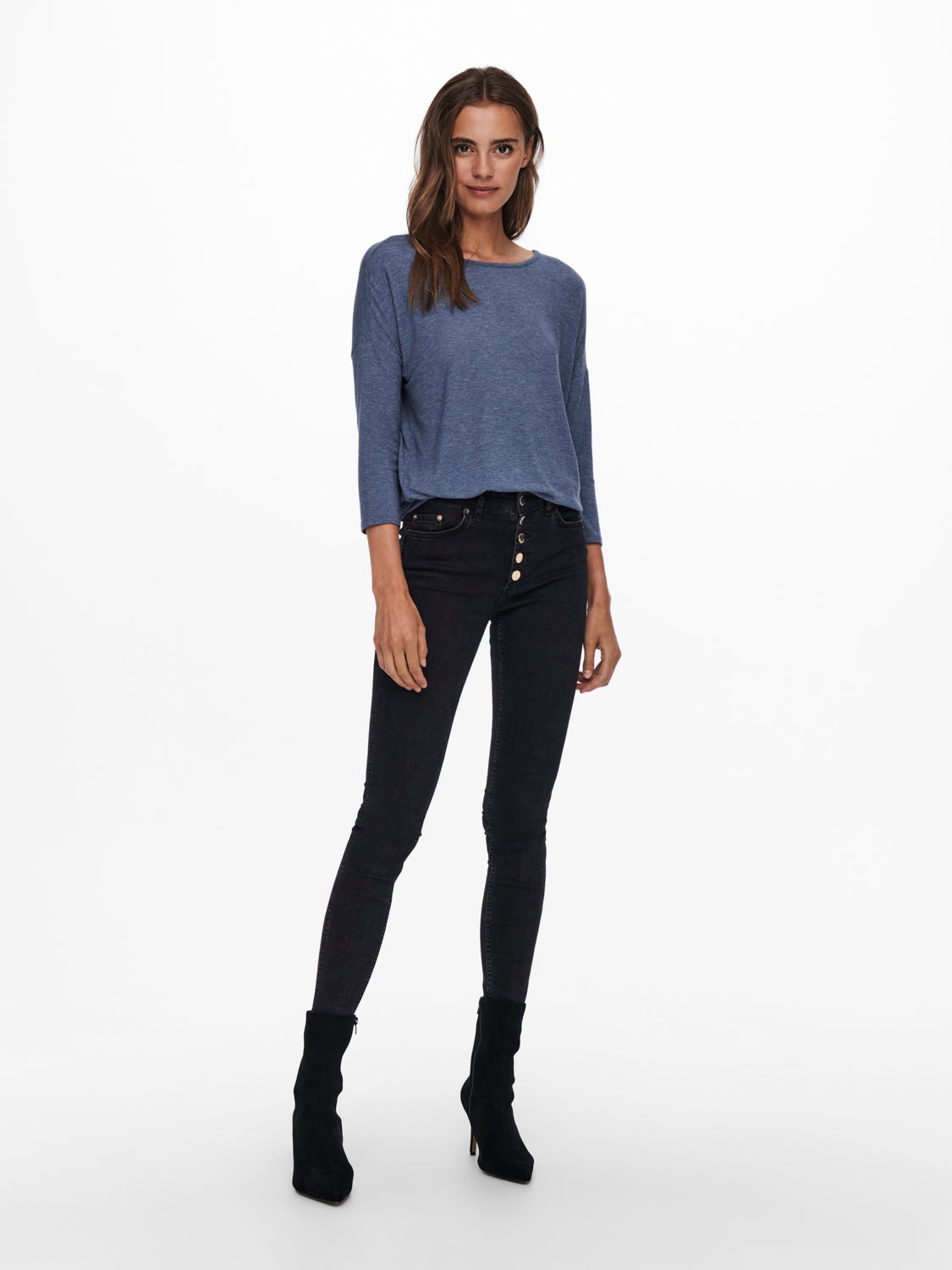 Loose fitted 3/4 sleeved top