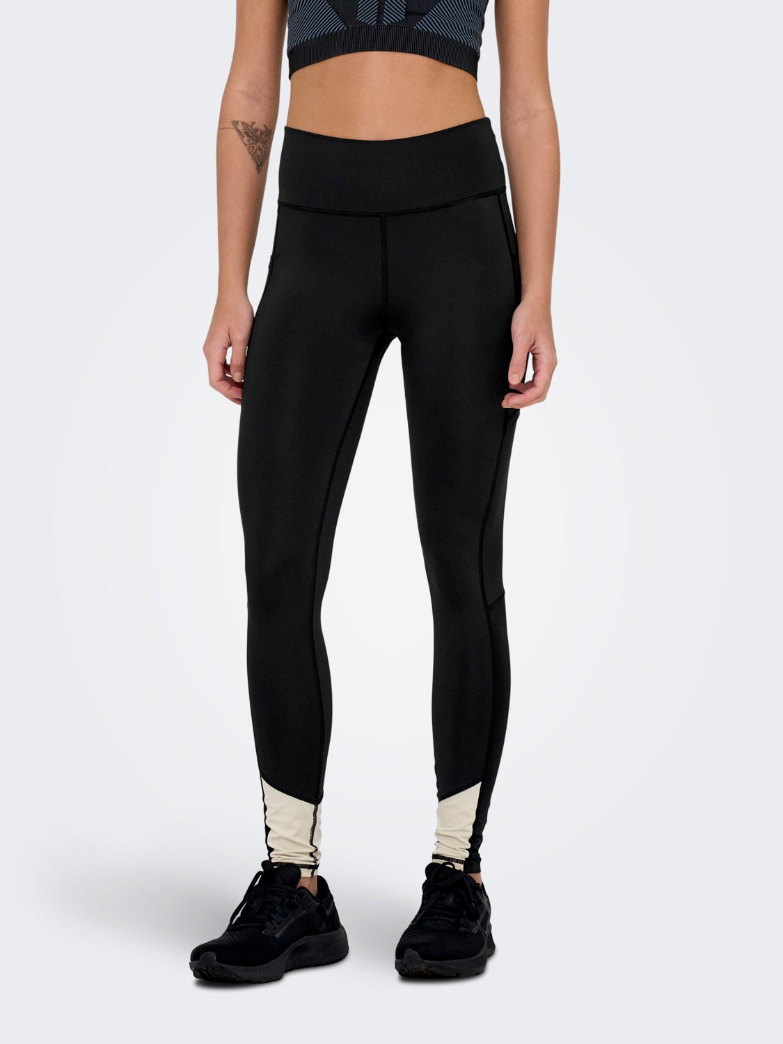 Sports leggings with high waist