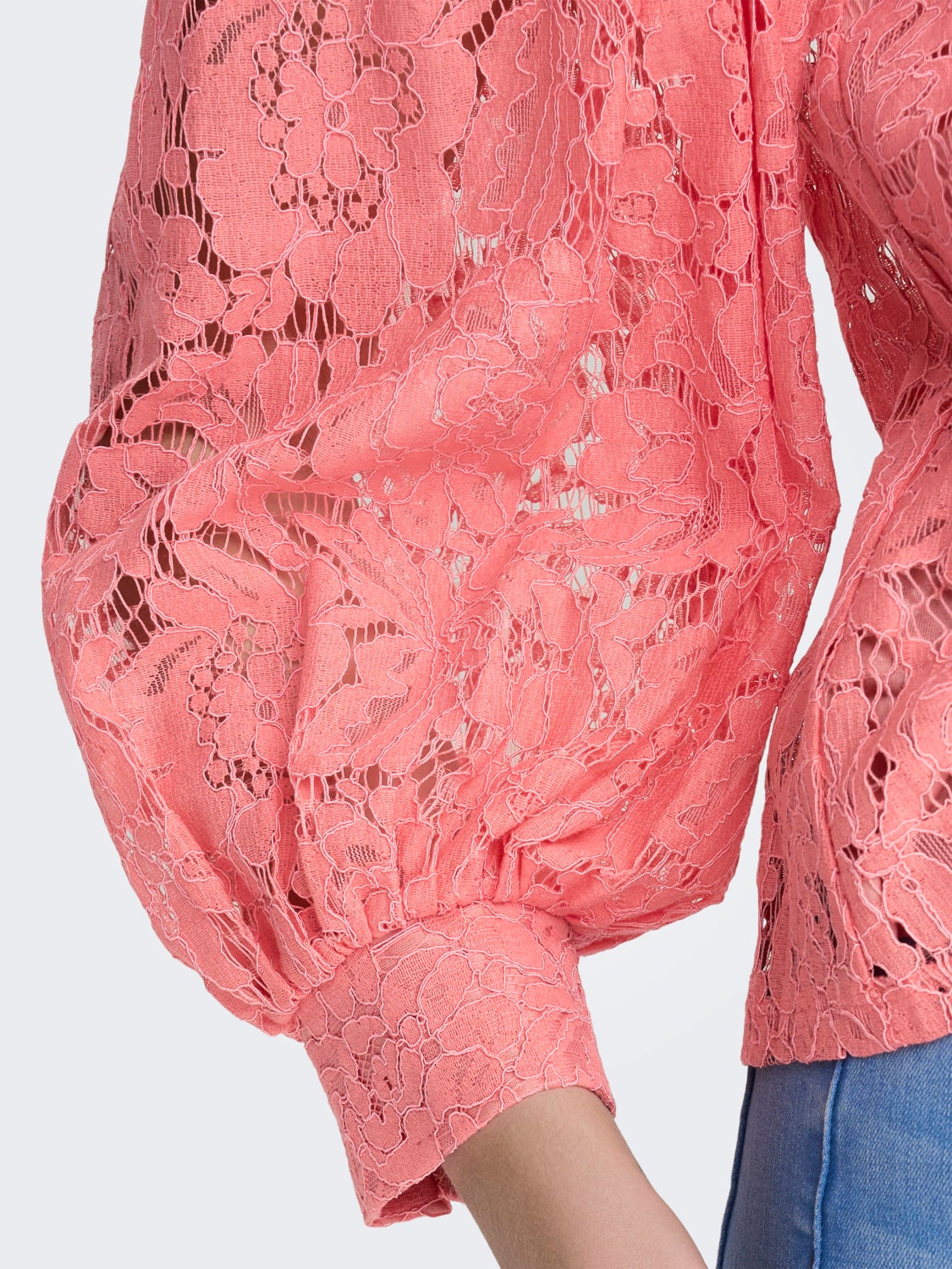 Regular Fit V-Neck Volume sleeves Top