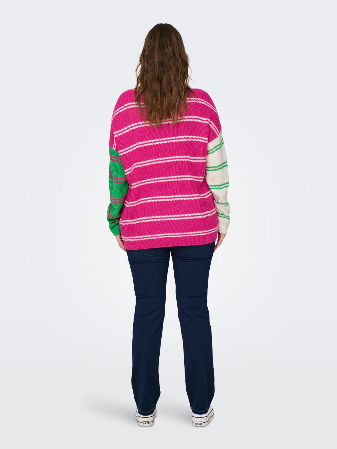 Curvy contrast color knitted pullover