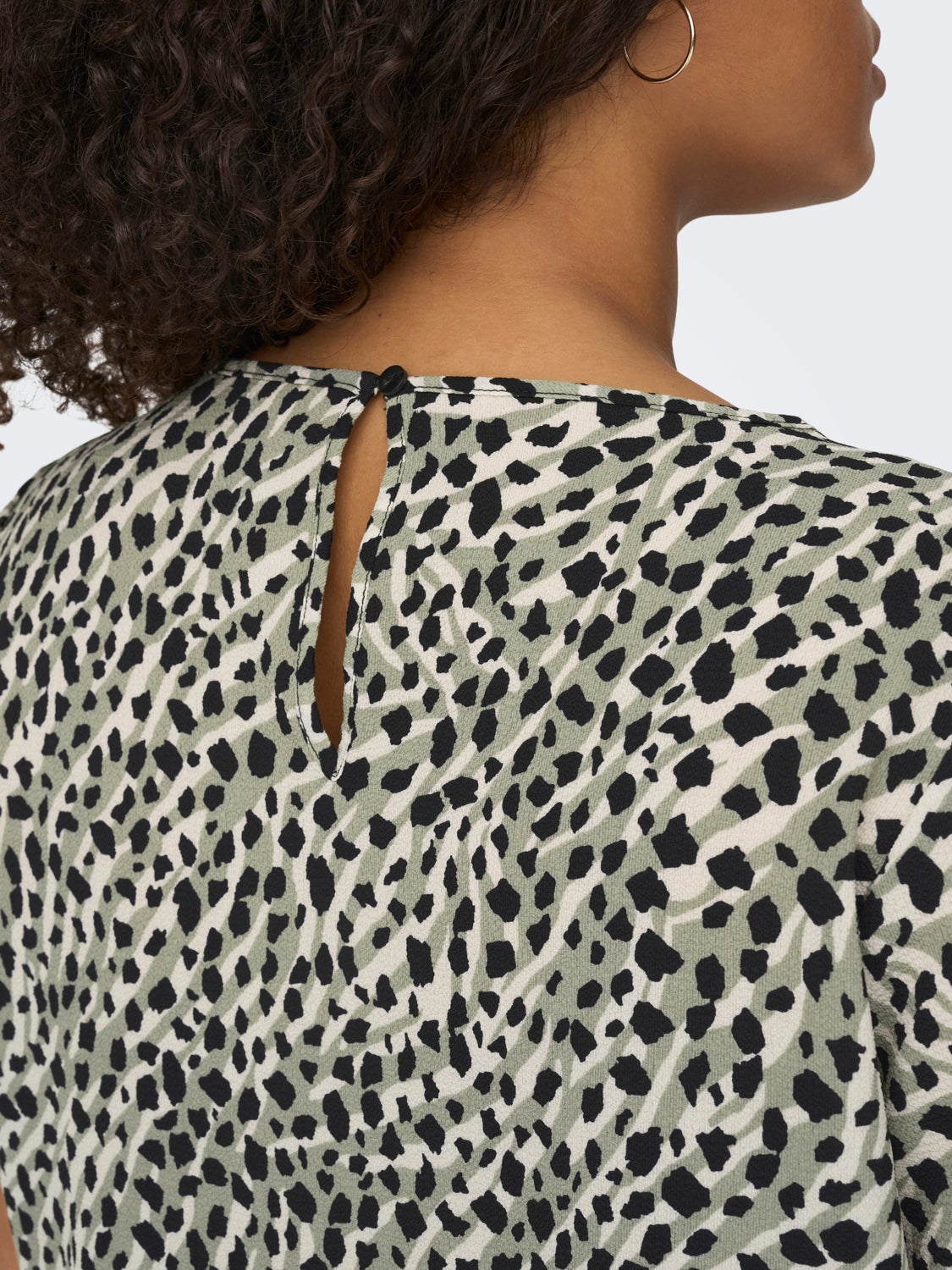 Curvy short sleeve Top