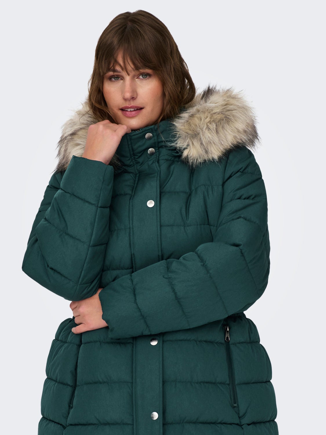 Curvy jacket with hood