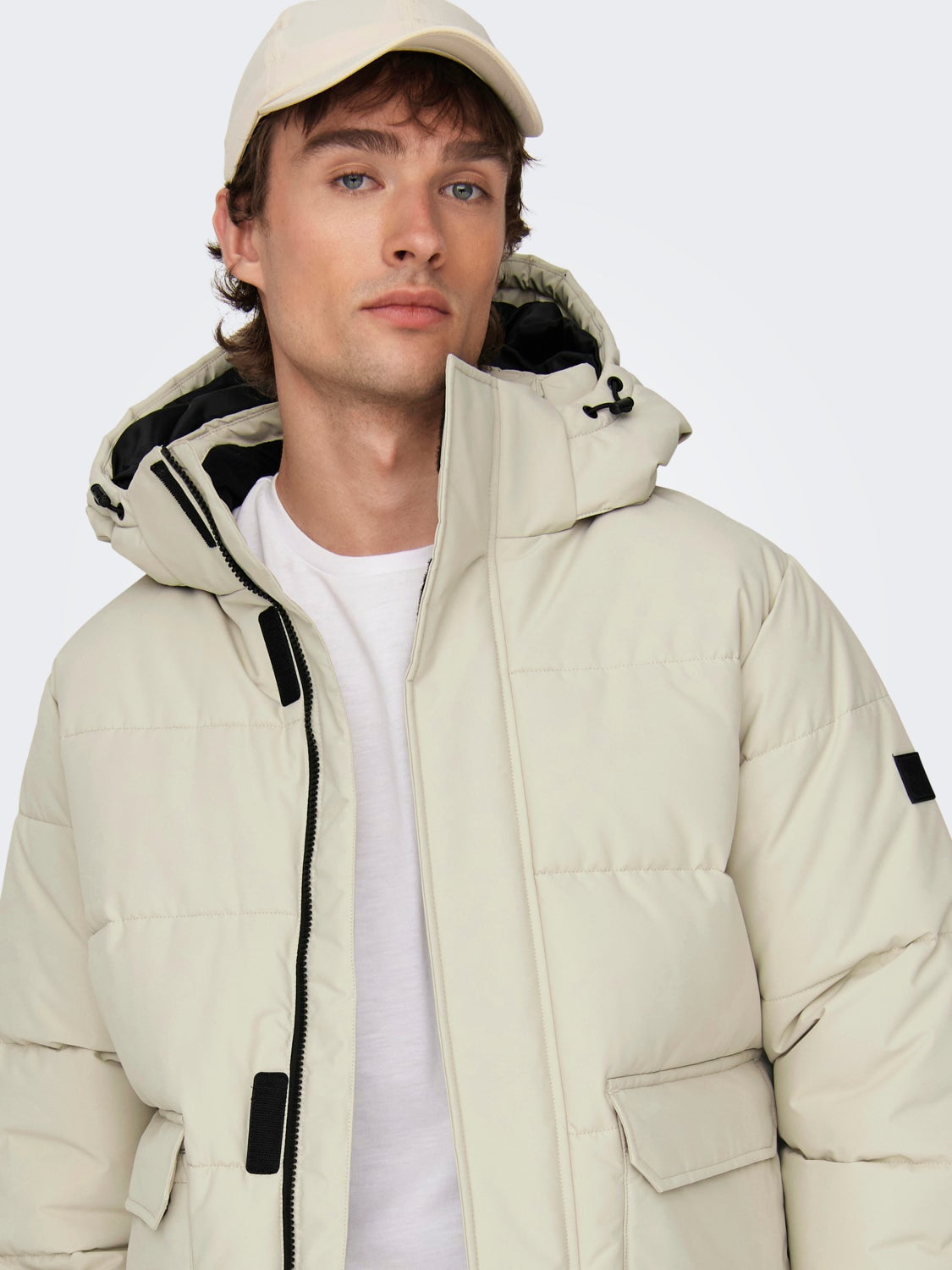 Short puffer jacket