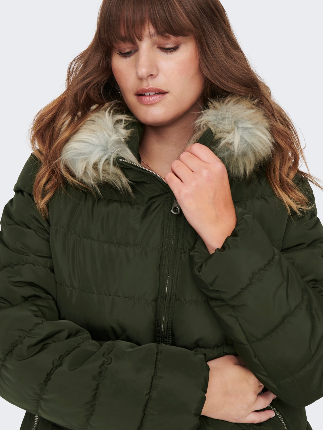 Curvy quilted hood Jacket