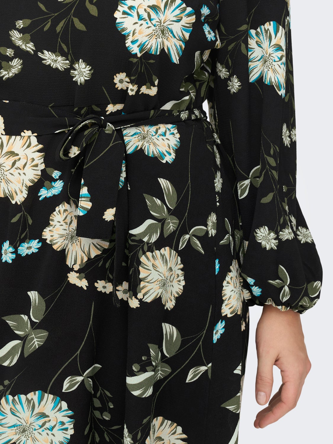 REgular Fit O-Neck Dress