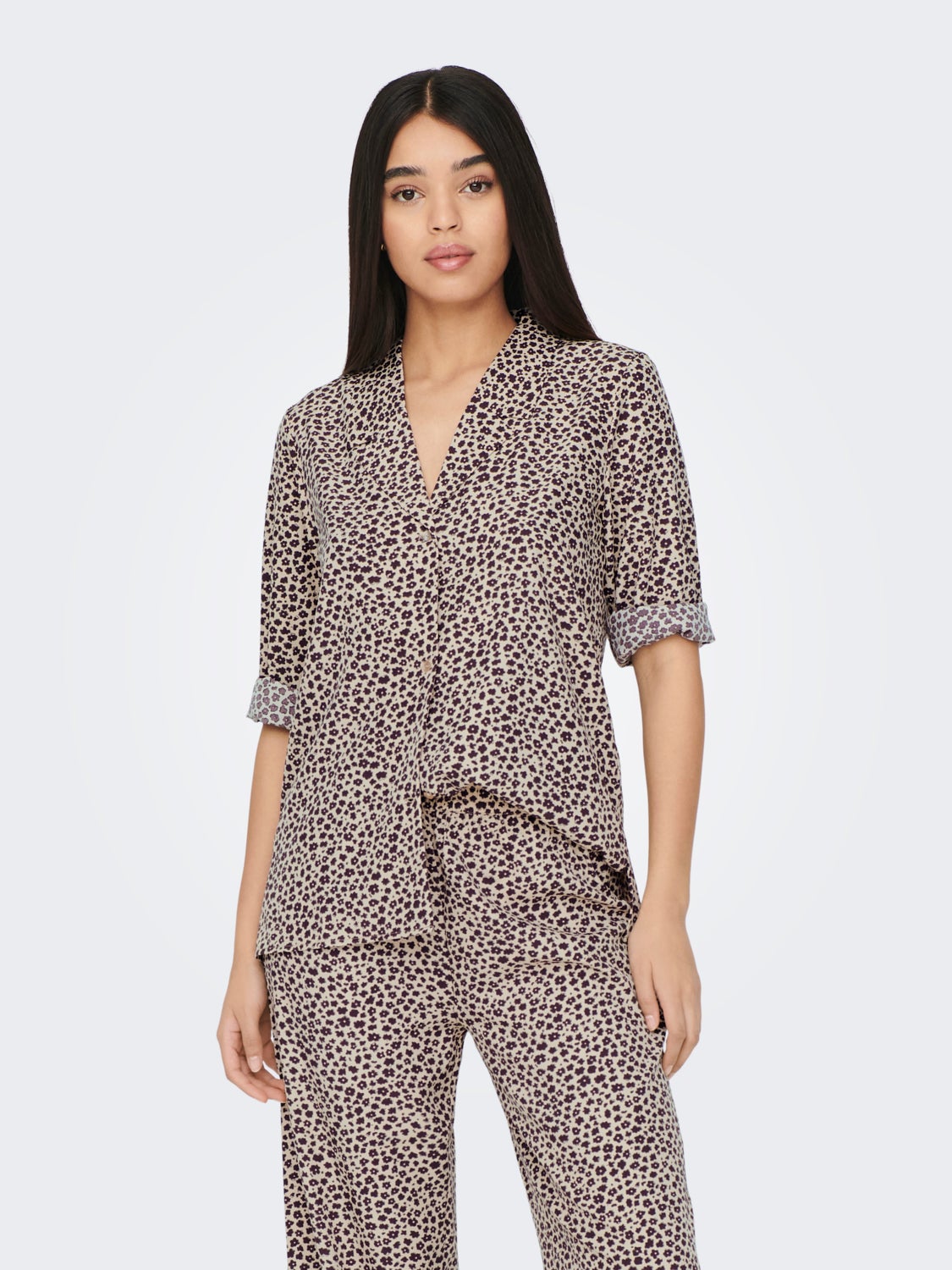 7/8 sleeve V-neck collar Shirt