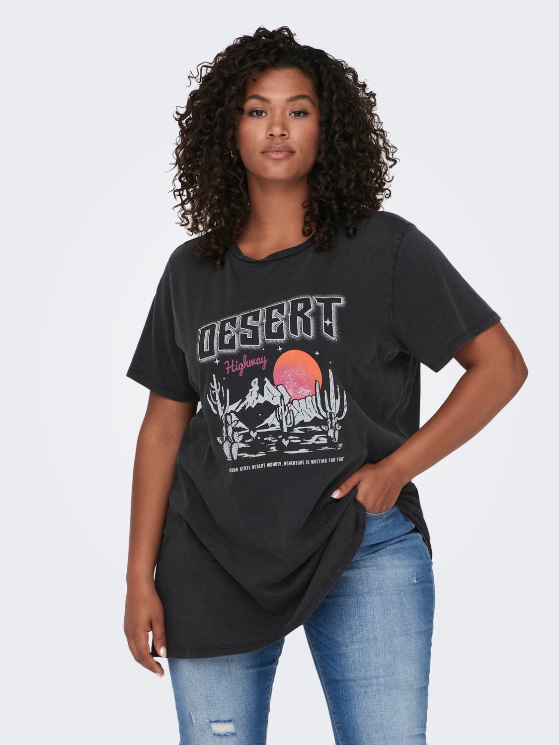 Curvy t-shirt with print