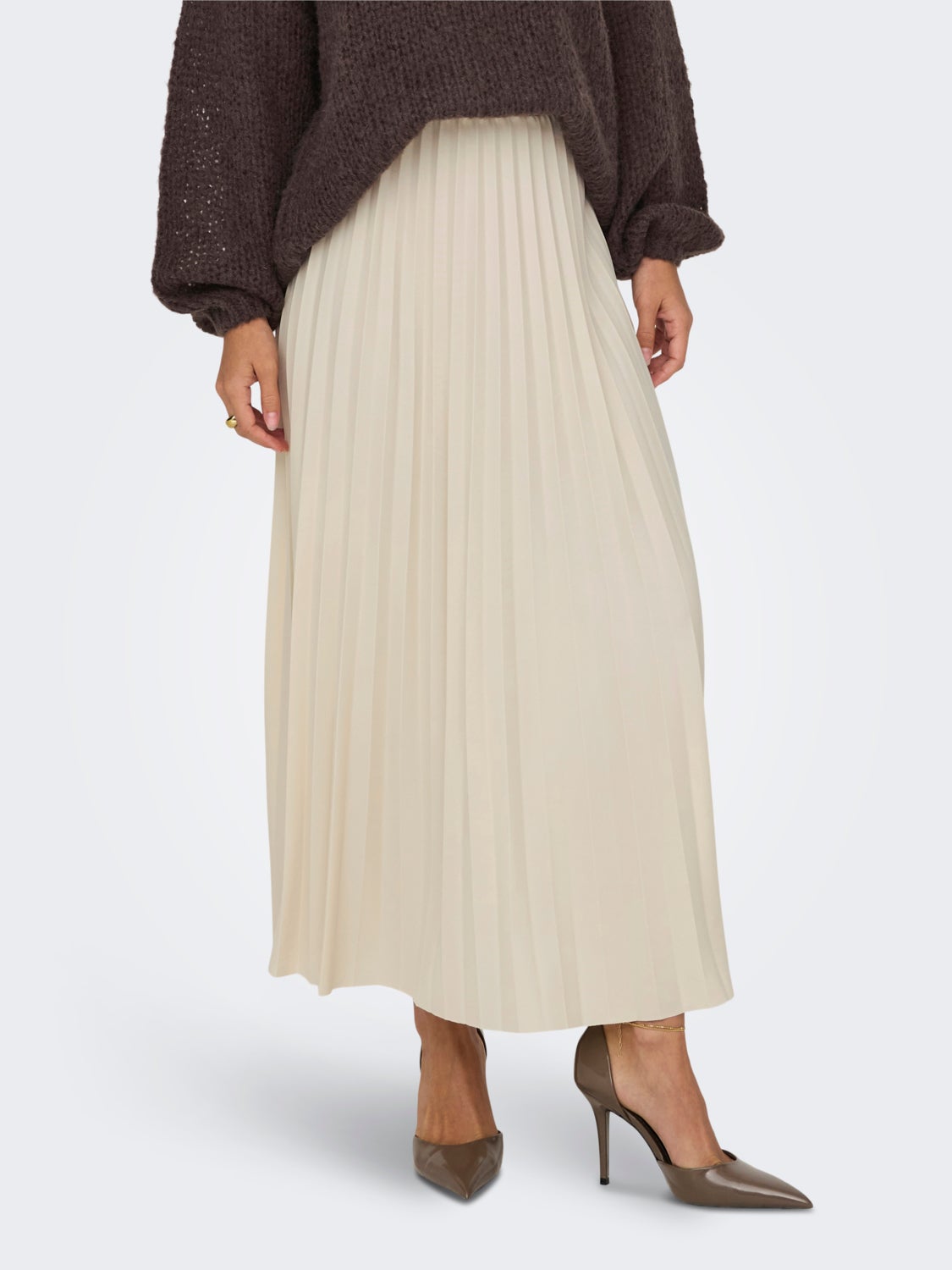 Pleated maxi skirt