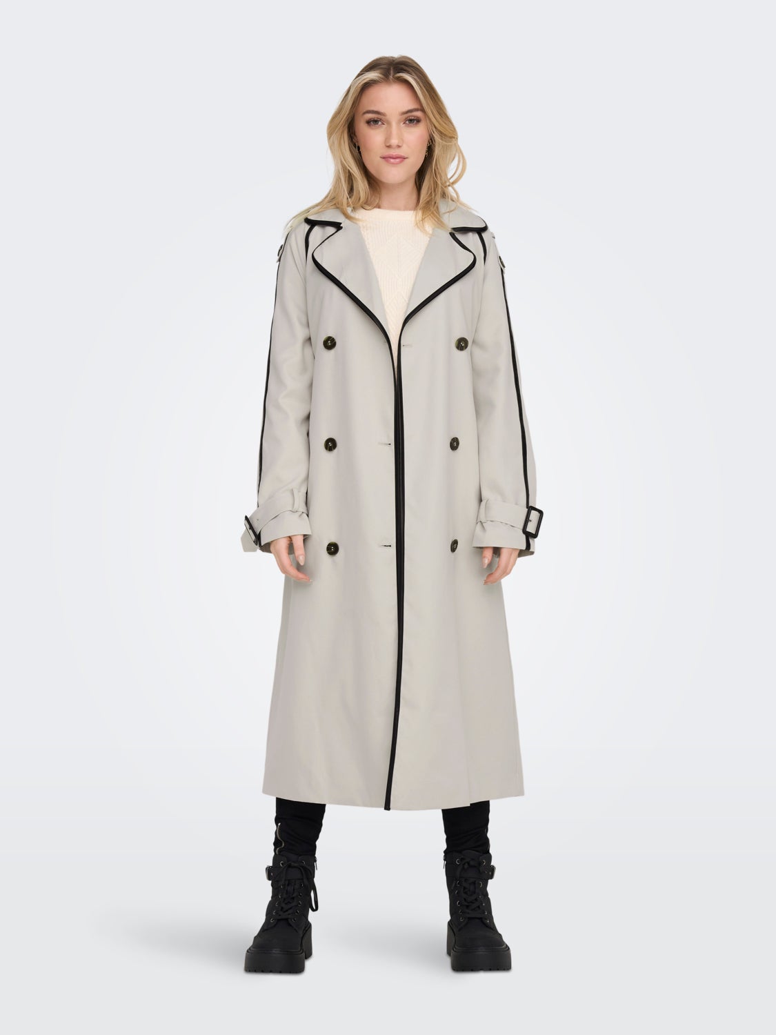 Reverse Trenchcoat