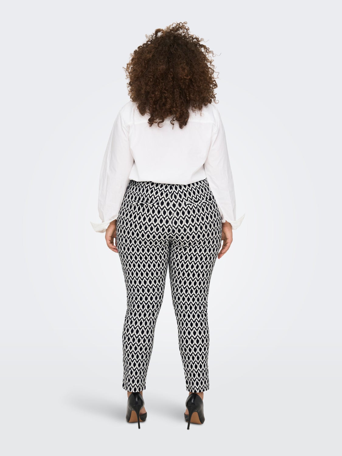 Curvy patterned classic Trousers
