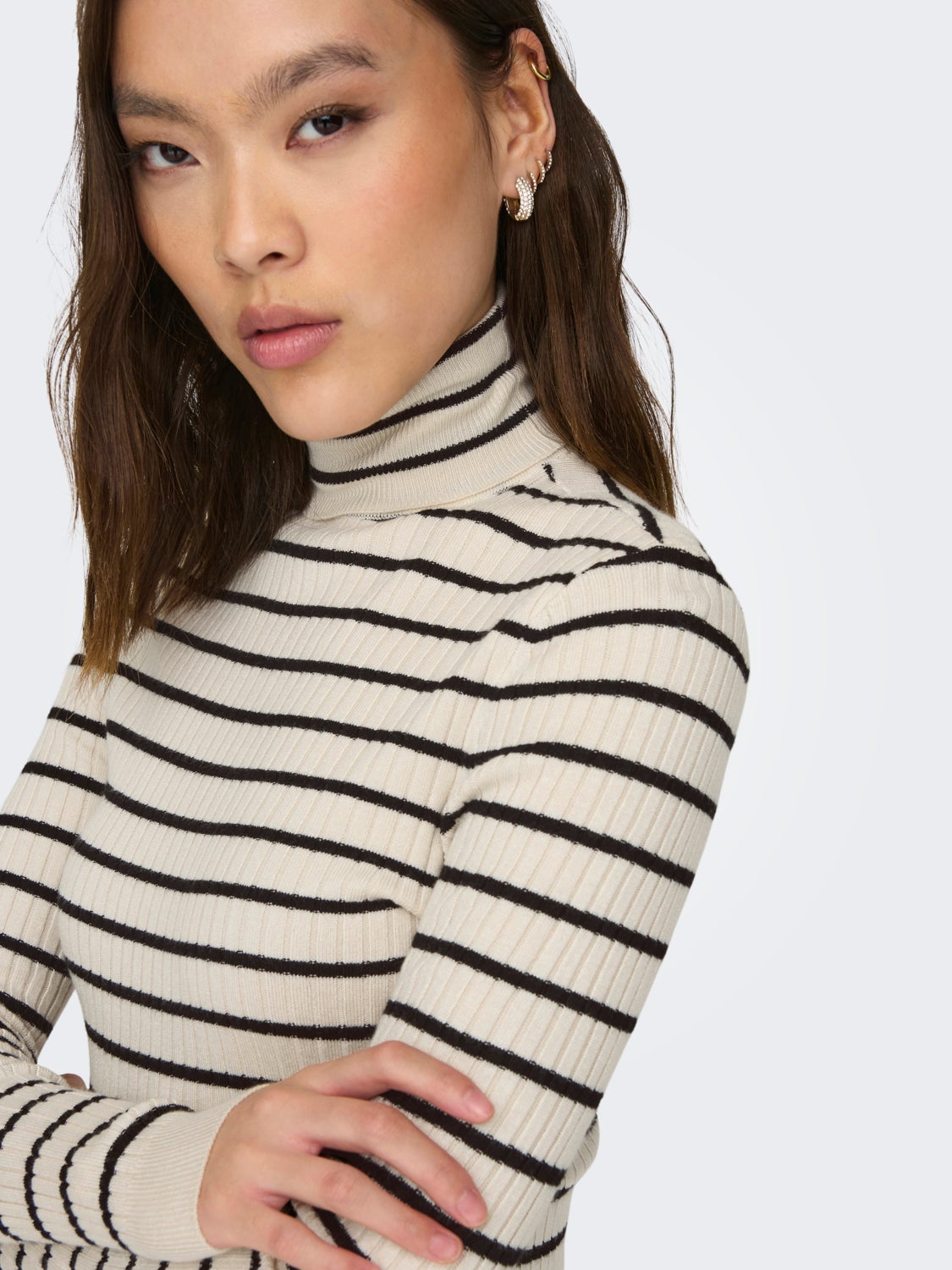 High-neck knit