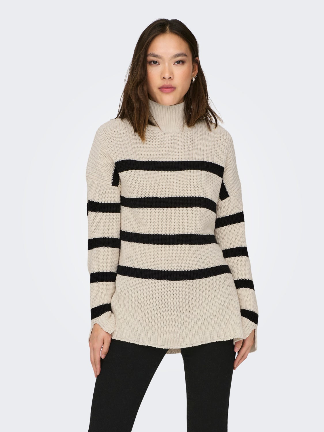 High neck knitted pullover