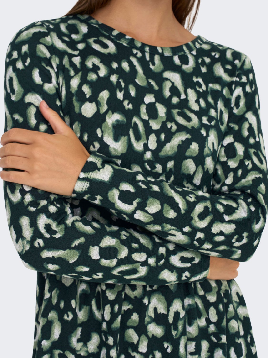 MINI O-NECK SHORT DRESS