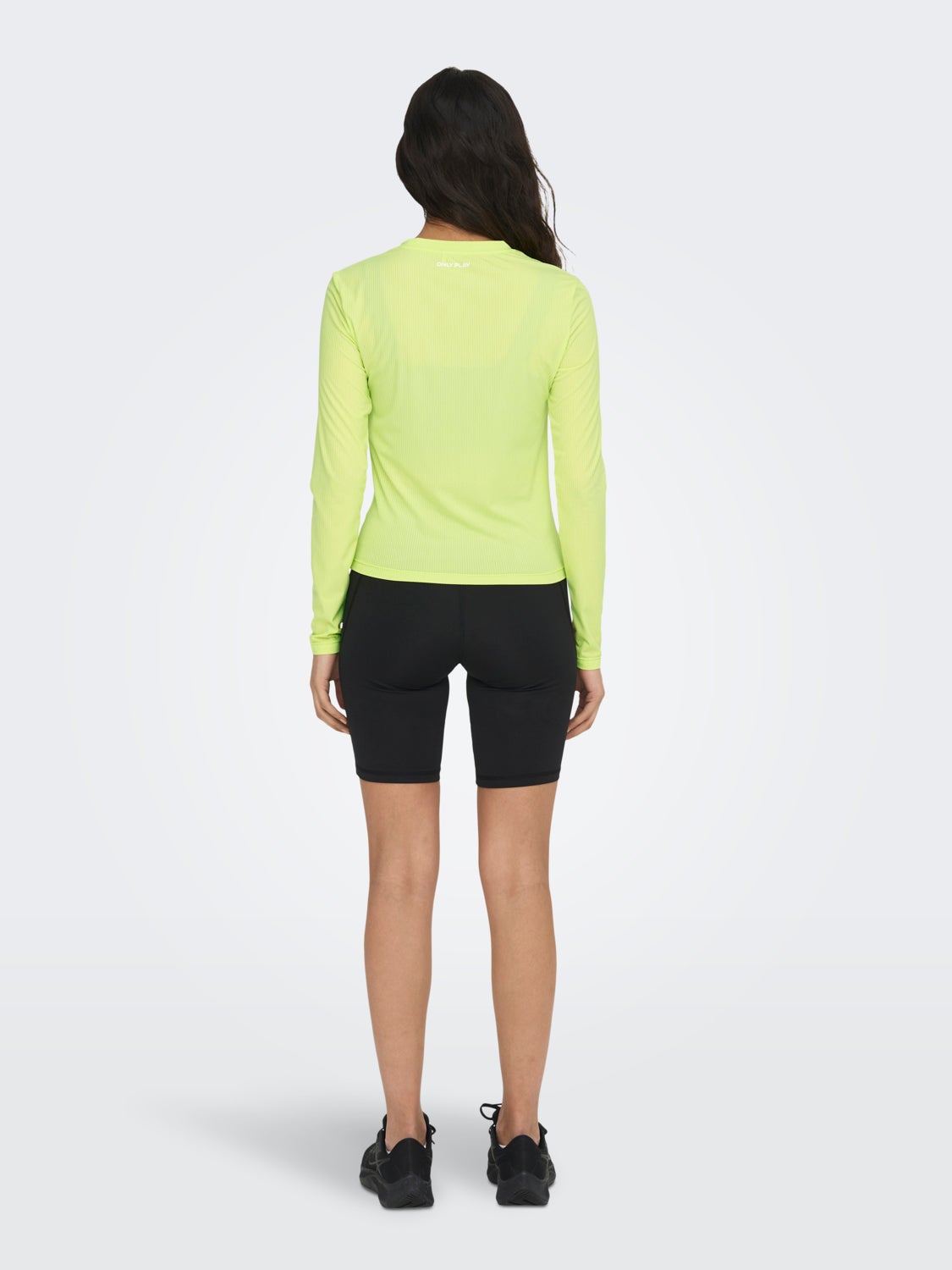 Long sleeve training top