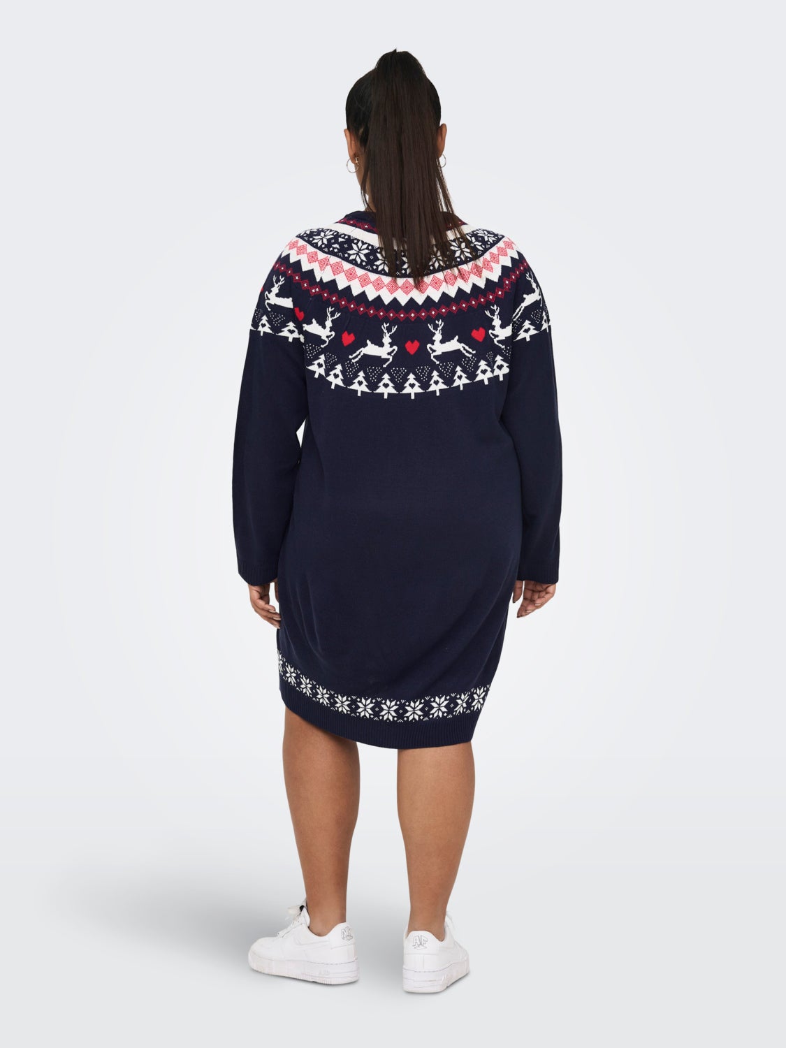 Curvy knitted christmas dress