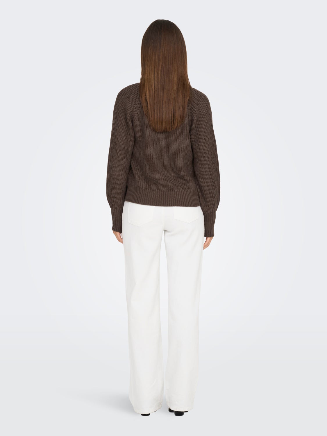 V-neck knitted pullover