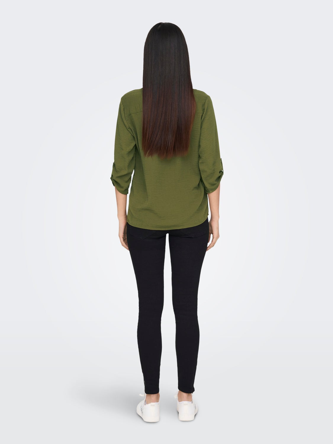 Solid colored 3/4 sleeved top