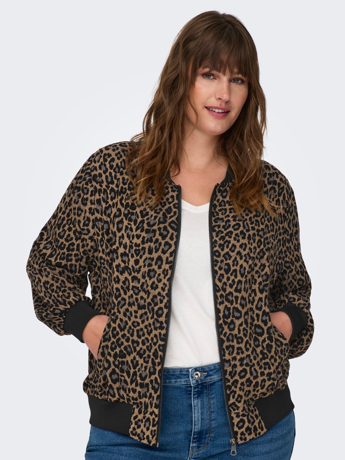 Curvy bomber jacket