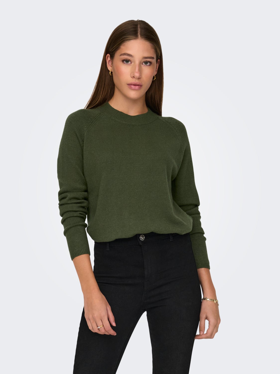 o-neck shirt with long sleeves
