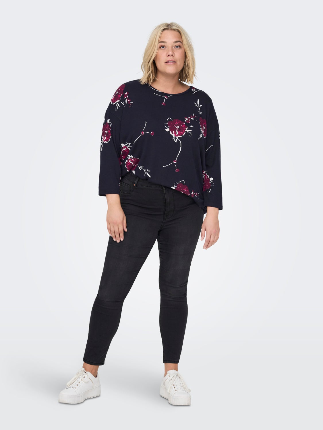 Curvy 3/4 sleeve Top