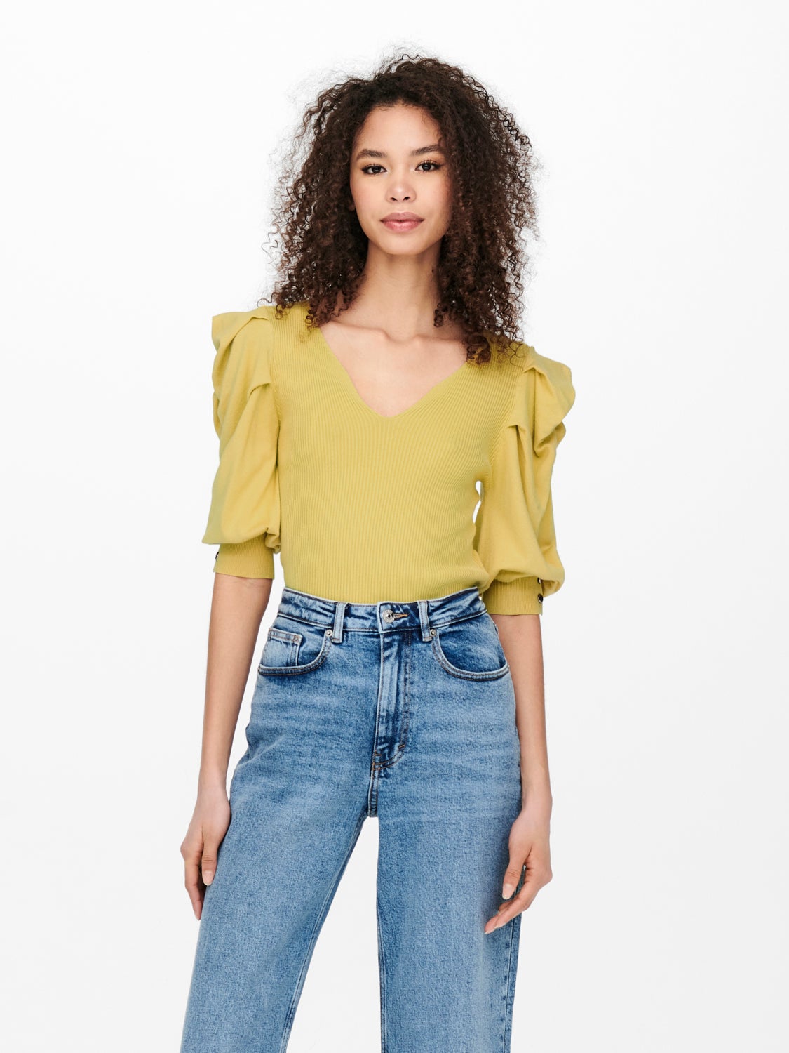 2/4 sleeved Knitted Pullover