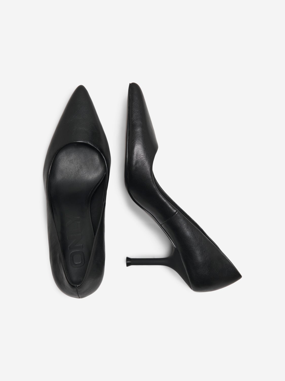 Pointed toe Pumps