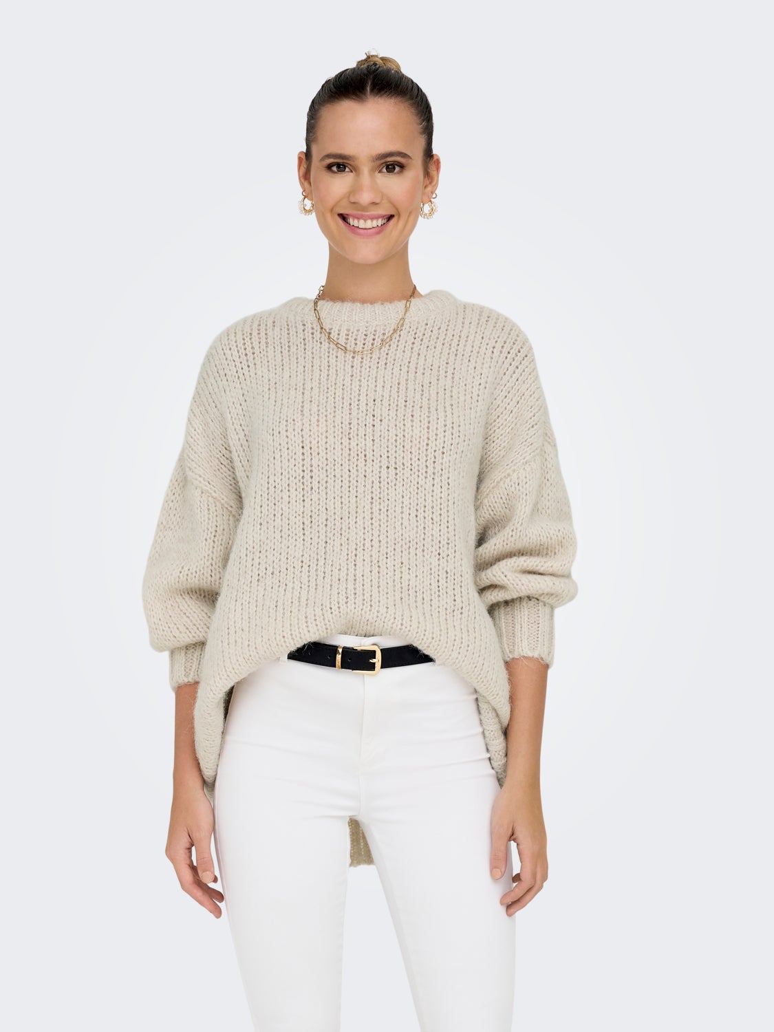 O-neck long knitted pullover