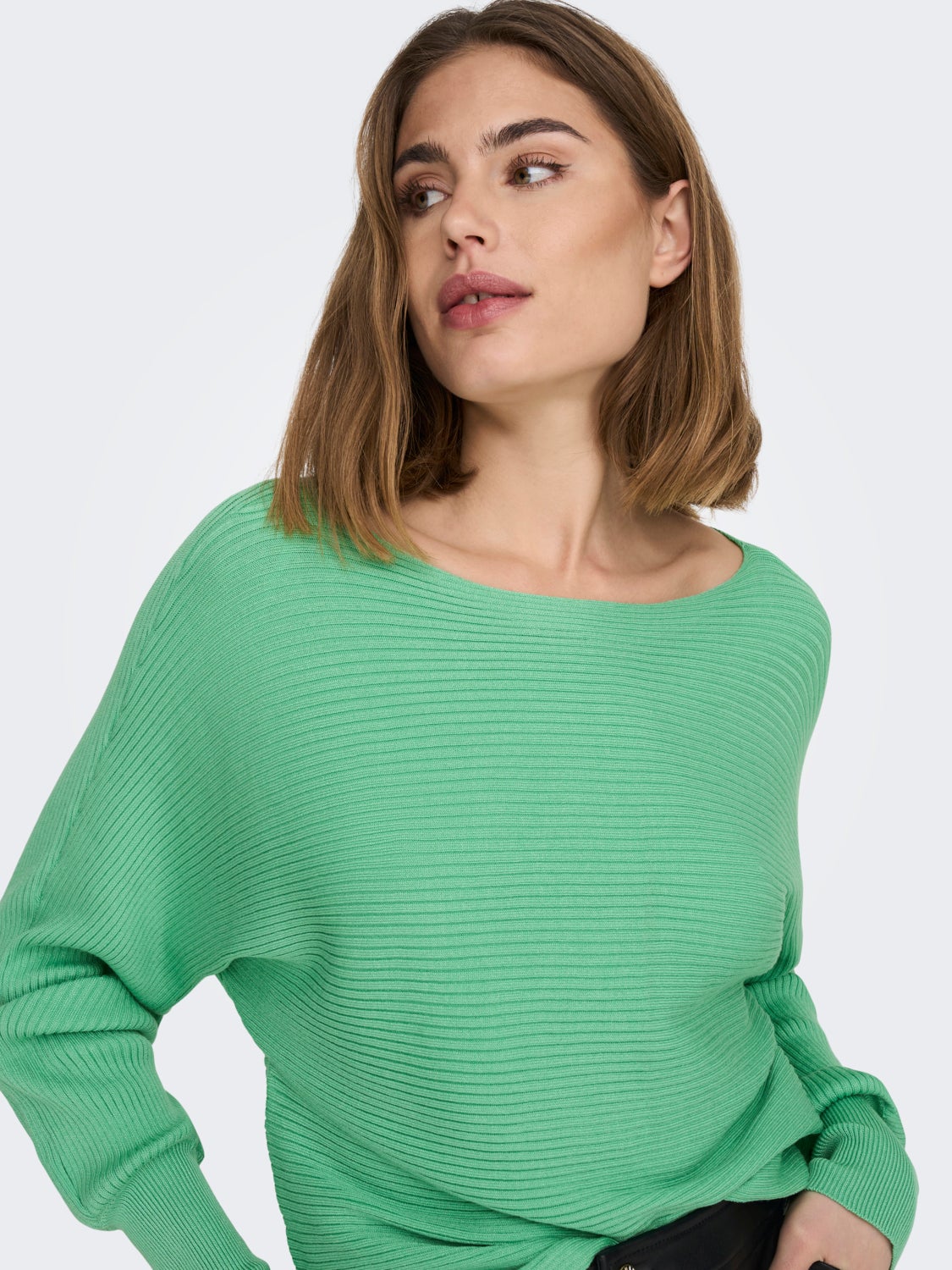 Short Knitted Pullover