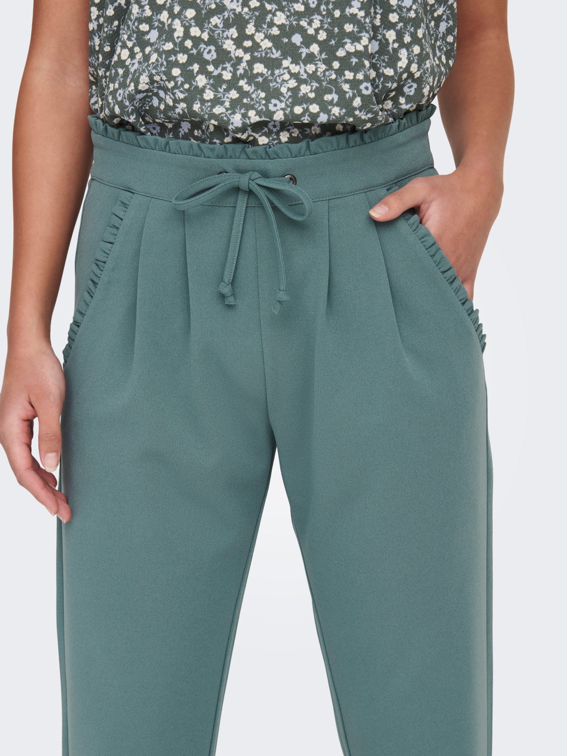 Pants with side pockets