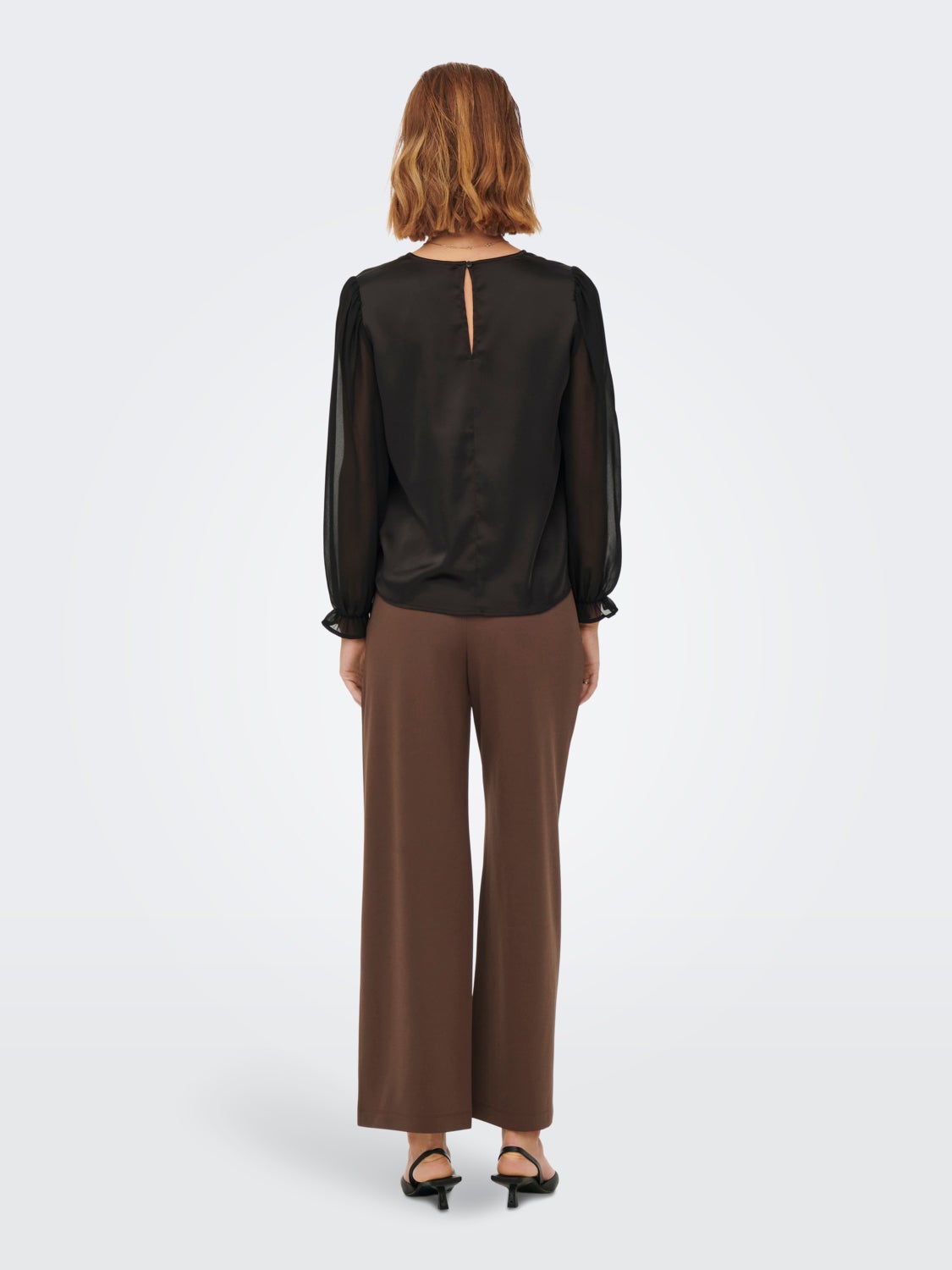 Regular Fit O-Neck Volume sleeves Top