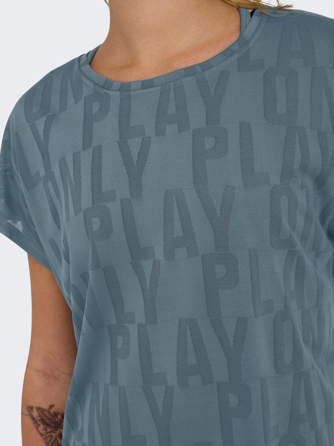 o-neck training t-shirt