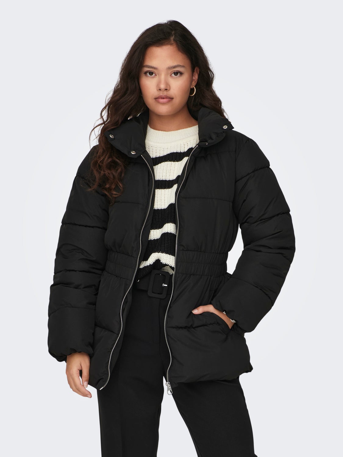 Short puffer jacket